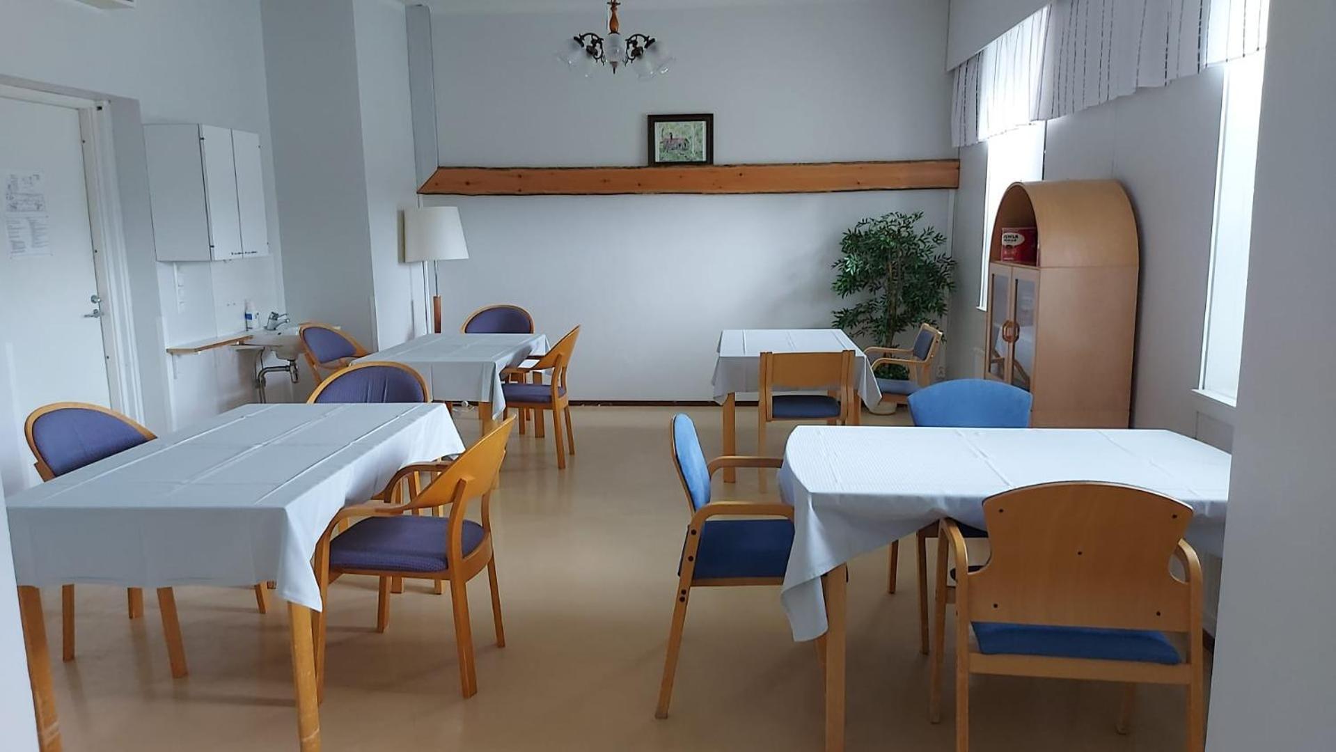 Auberge de jeunesse Majoitus Fox à Kuopio Extérieur photo