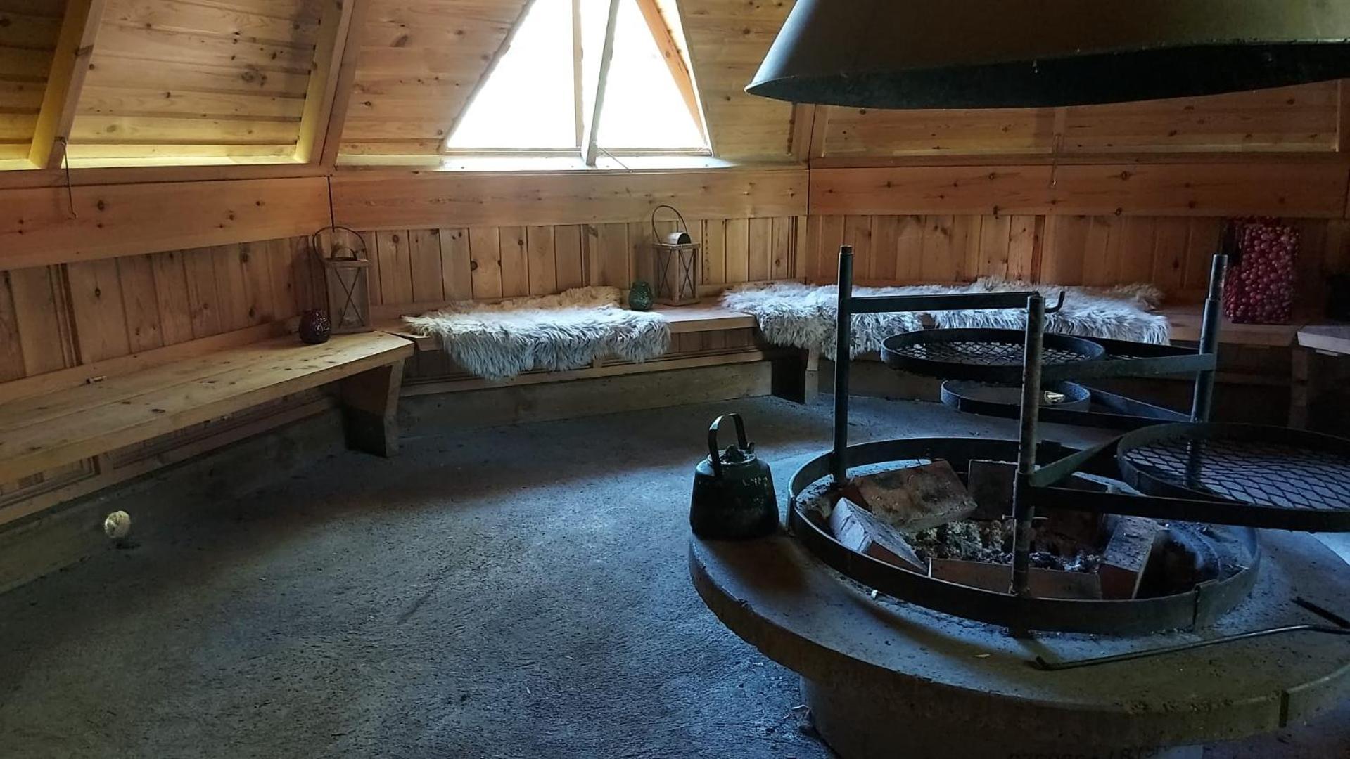 Auberge de jeunesse Majoitus Fox à Kuopio Extérieur photo
