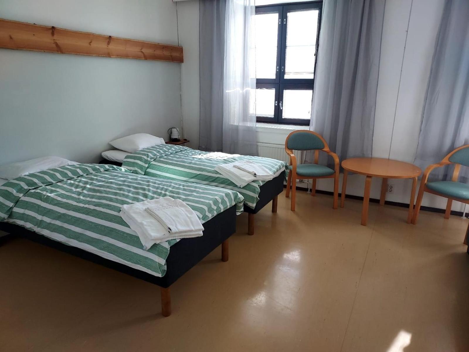 Auberge de jeunesse Majoitus Fox à Kuopio Extérieur photo