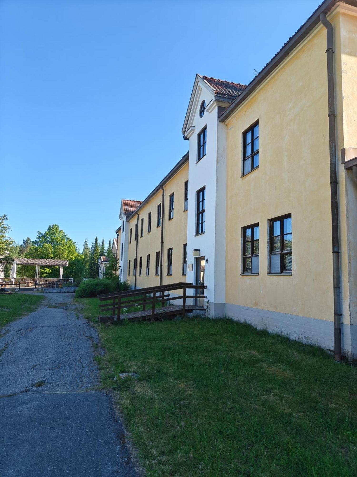 Auberge de jeunesse Majoitus Fox à Kuopio Extérieur photo