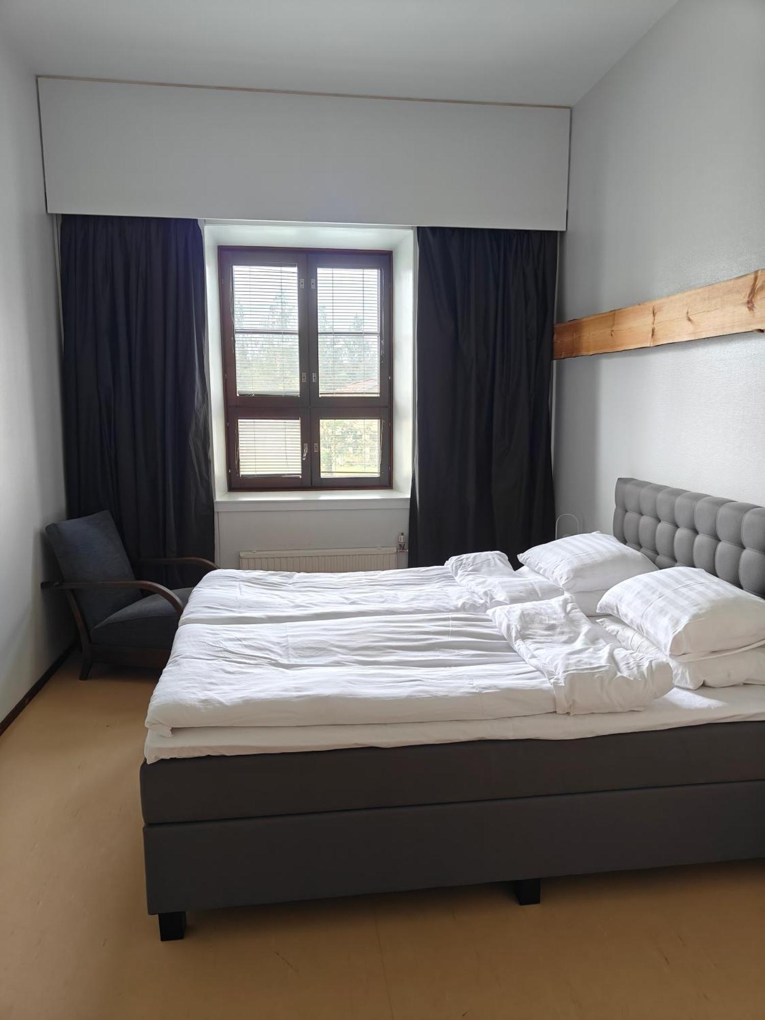 Auberge de jeunesse Majoitus Fox à Kuopio Extérieur photo